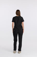 ESSENTIAL SCRUB SET - CARBON BLACK
